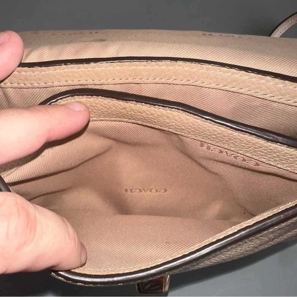 Coach Crossbody Beige‎ Tones Size 6H X 8L Fold Over Vintage Look Small Bag